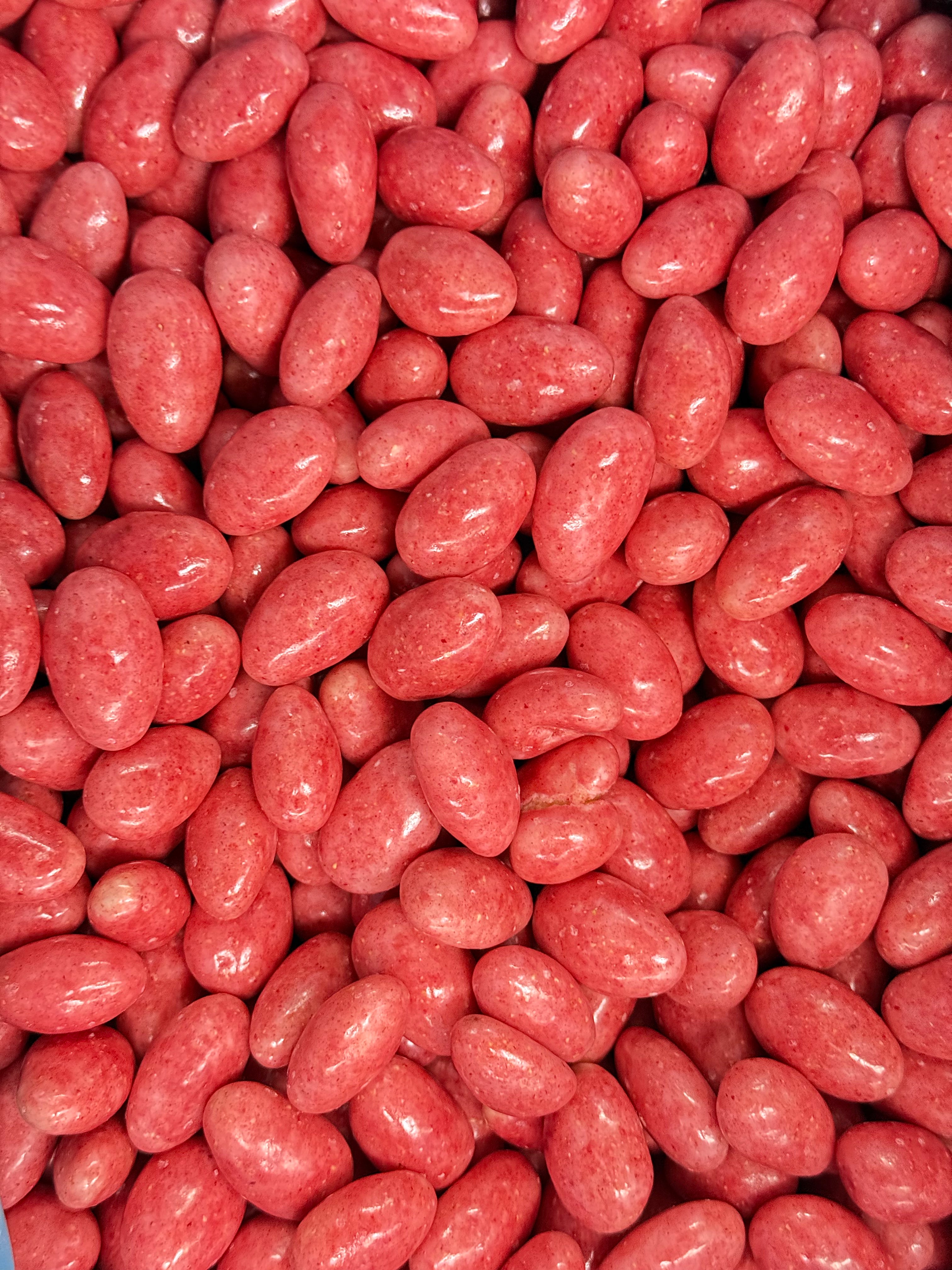 Smooth Strawberry Chocolate Almonds
