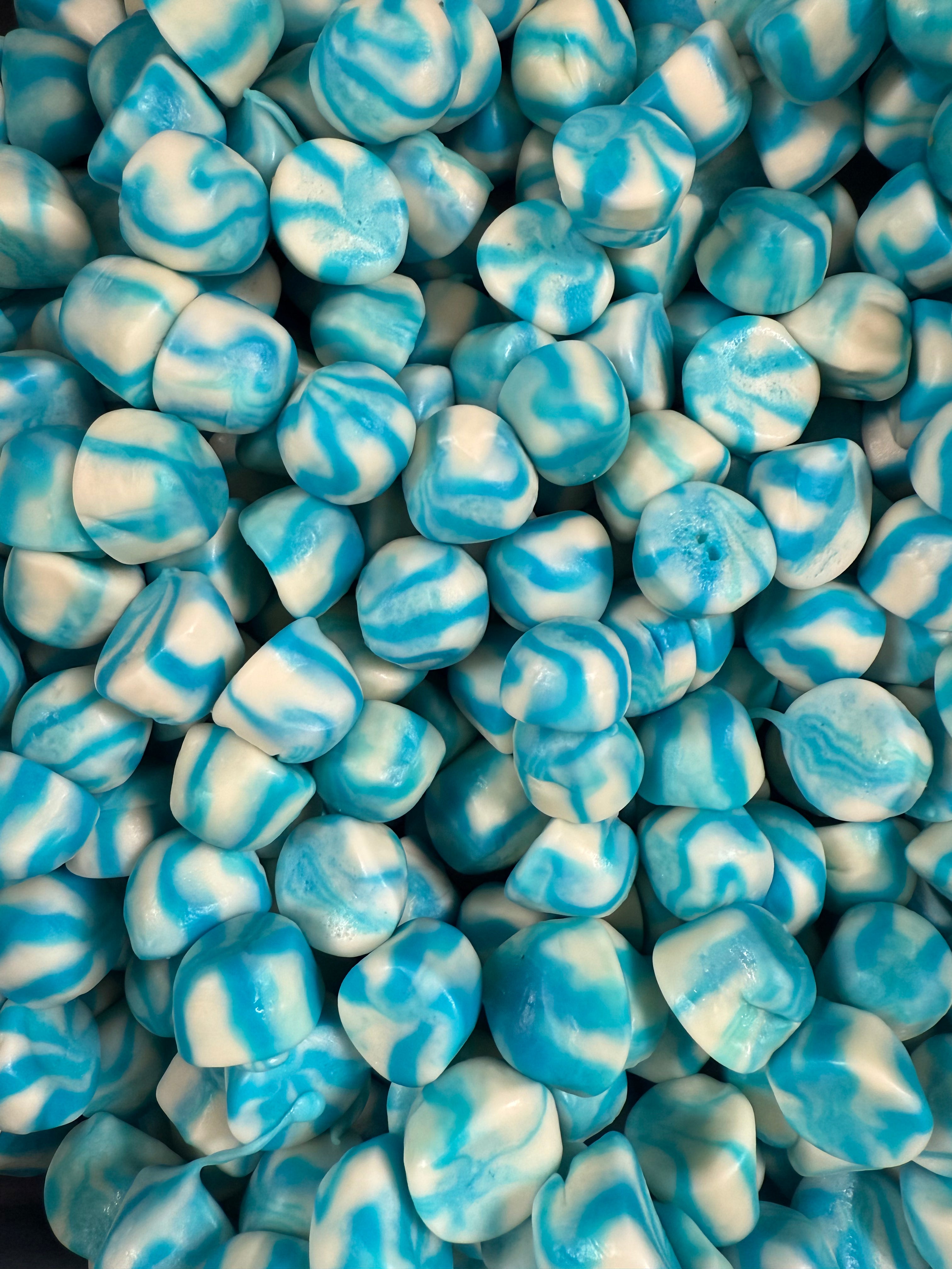 Snwy Blue Twists